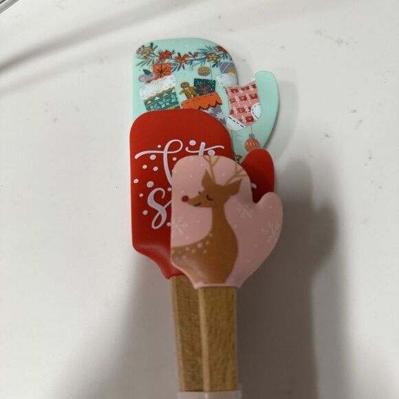 Set Of 3 Christmas Mitten Spatulas - Picture 2 of 4